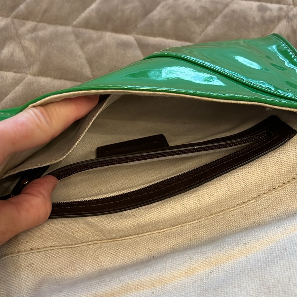 Antonio Melani Green Ava convertible Clutch or Shoulder Bag w/ gold chain strap - Picture 11 of 17